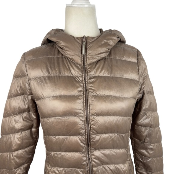 Uniqlo Waterproof Ultralight Feather Down Hooded Puffer Jacket 139037 Quilt XS - Picture 4 of 16